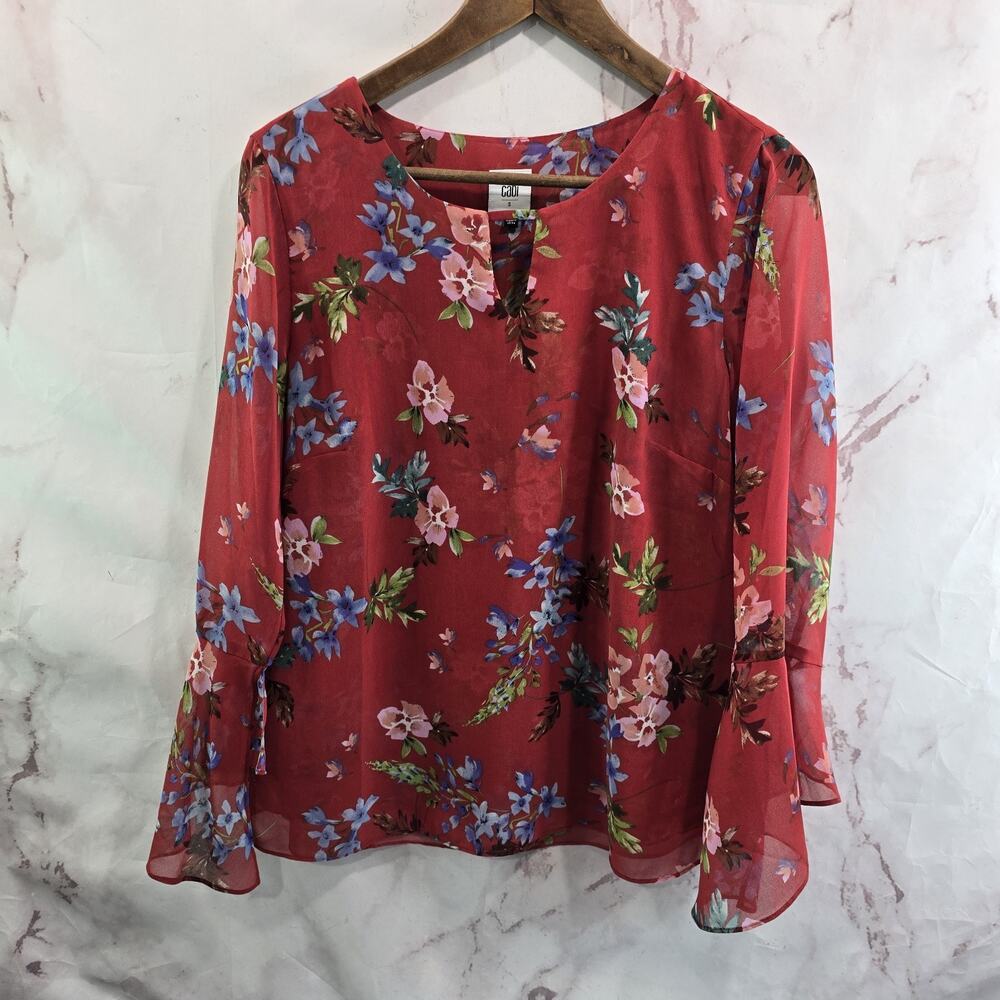 CAbi Shirt Womens Small Blouse Red Floral Devoted Bell Flare Sleeve Keyhole 3590